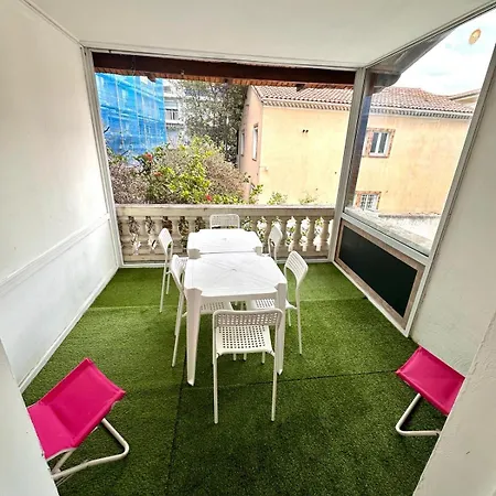 106 - T3 Avec Terrasse Dans Une Ancienne Apartamento